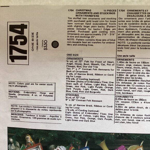 Vintage Vogue Pattern St Nick Knacks Ornament Stockings Embroidery Craft UNCUT - Picture 5 of 9